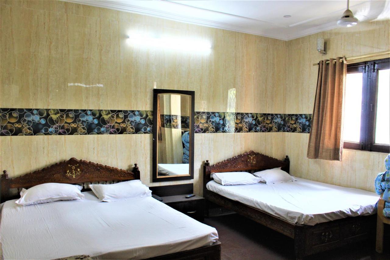Central Guest House , Walk In Dargah & Markaz Új-Delhi Kültér fotó