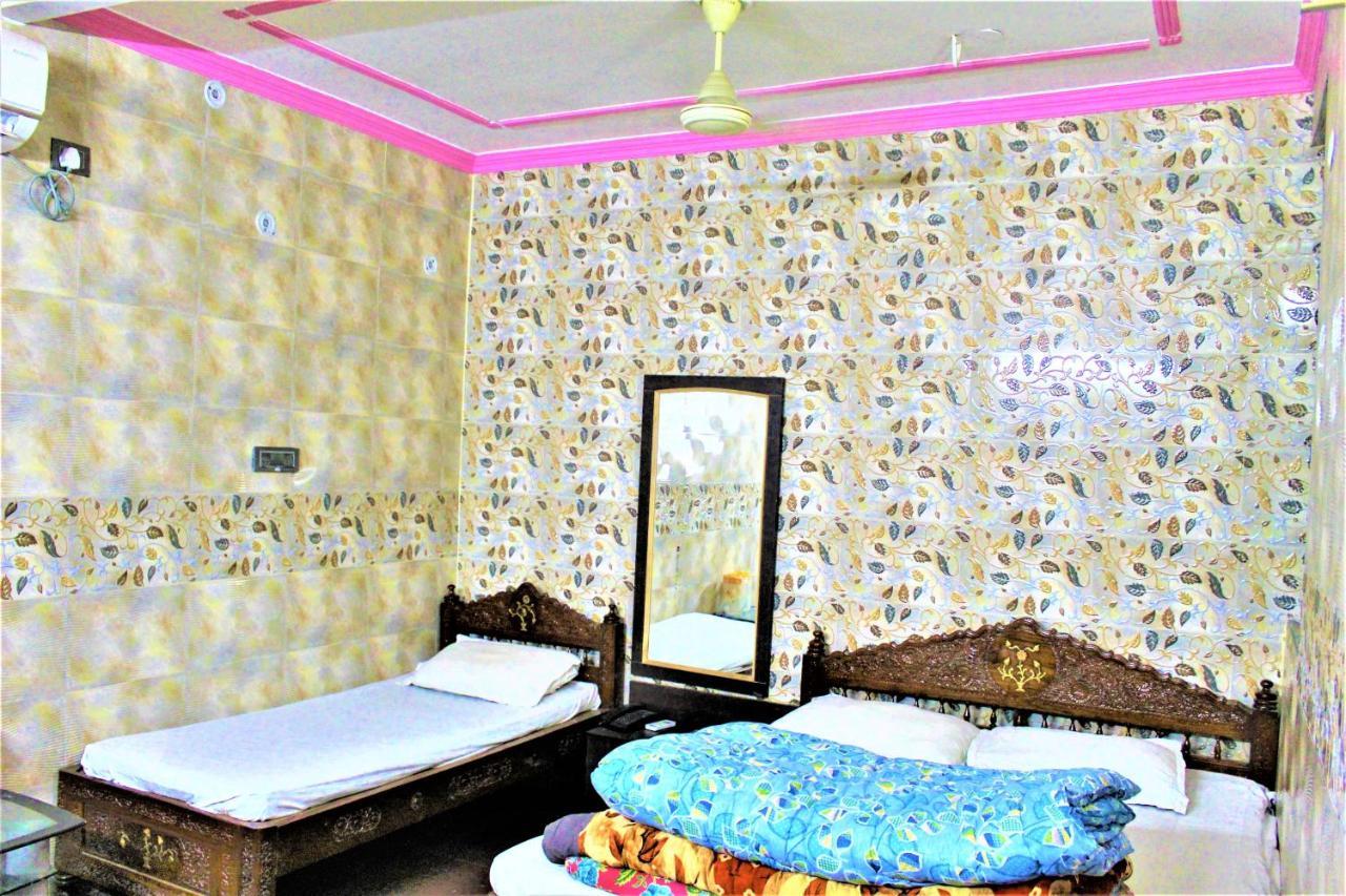 Central Guest House , Walk In Dargah & Markaz Új-Delhi Kültér fotó