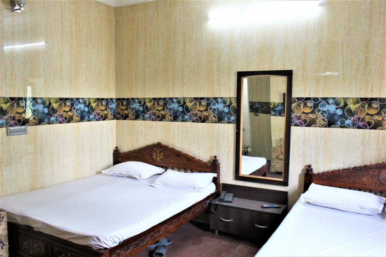 Central Guest House , Walk In Dargah & Markaz Új-Delhi Kültér fotó